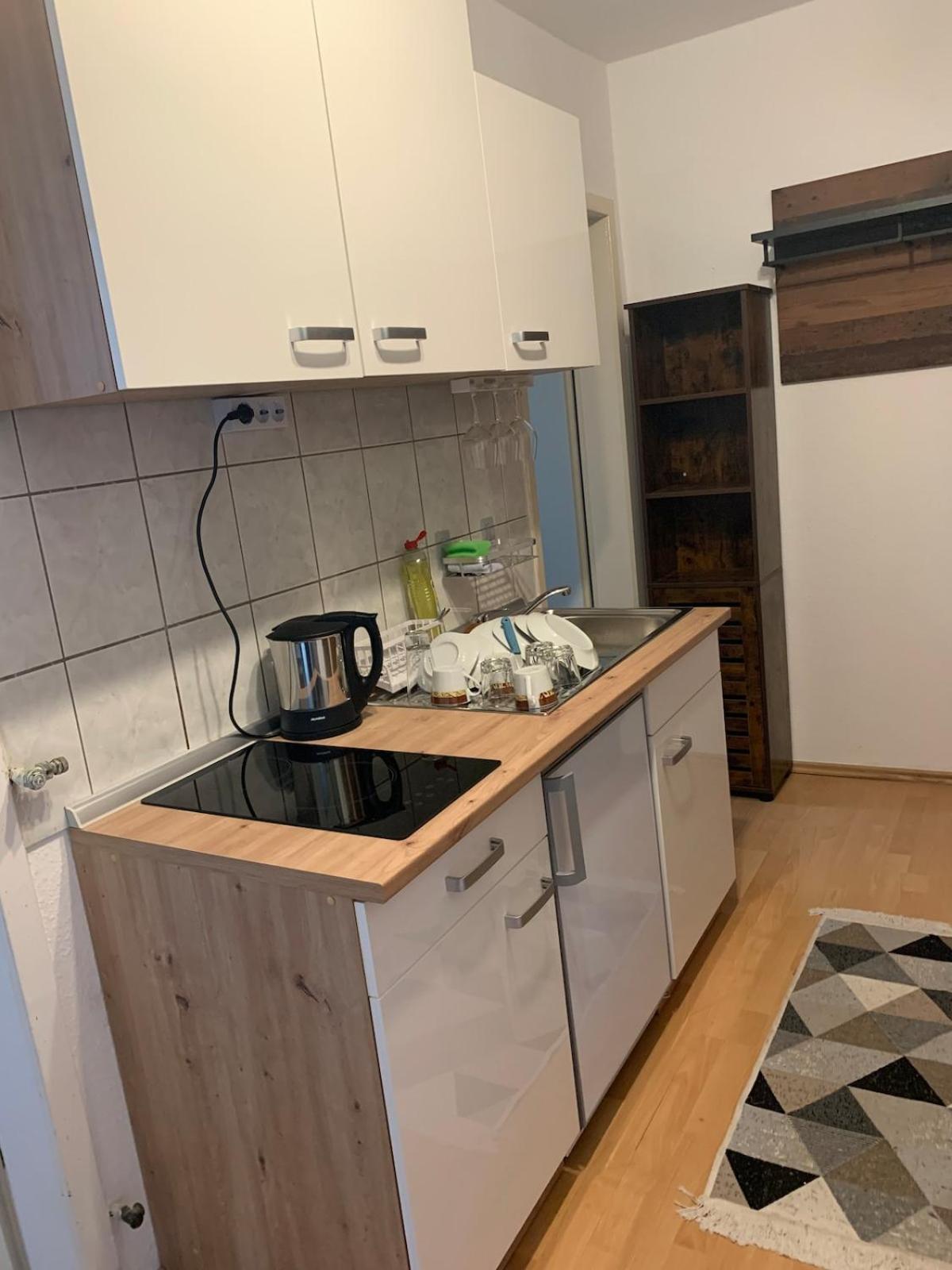 Kleine Wohnung In โอเวอราธ ภายนอก รูปภาพ